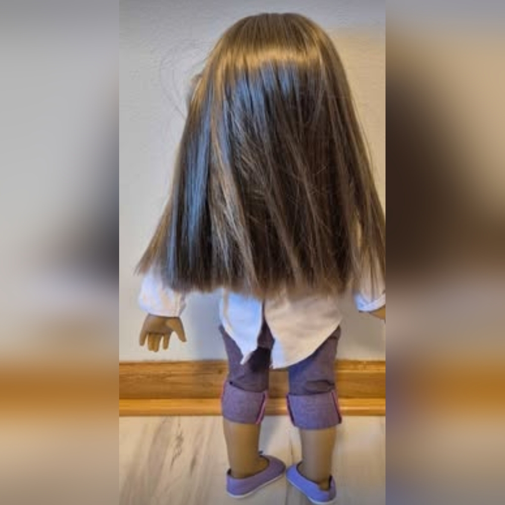 American Girl Truly Me Doll - Picture 2 of 4